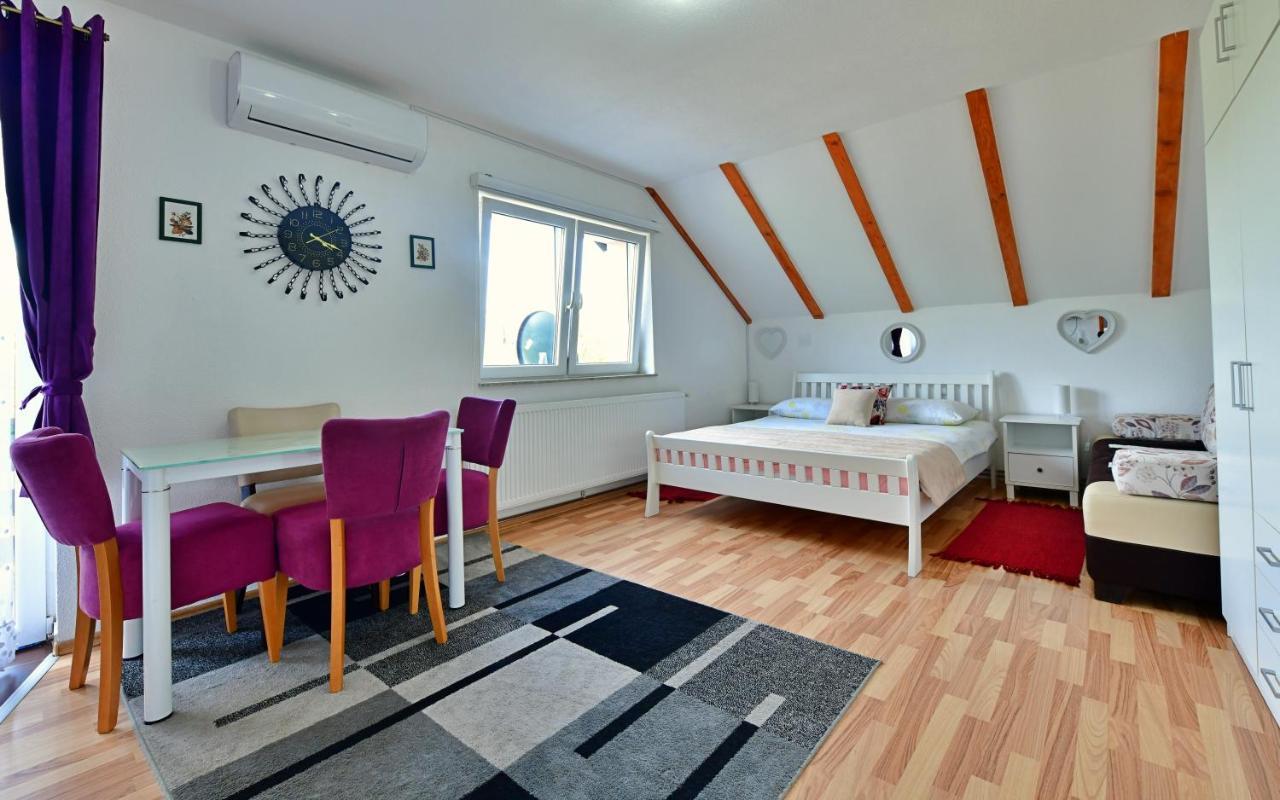 Andreja Apartment